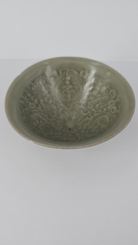 古玩陶瓷青瓷印花盞真品鑒賞圖