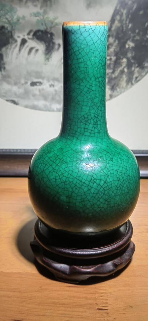 古玩陶瓷綠哥釉天球瓶真品鑒賞圖