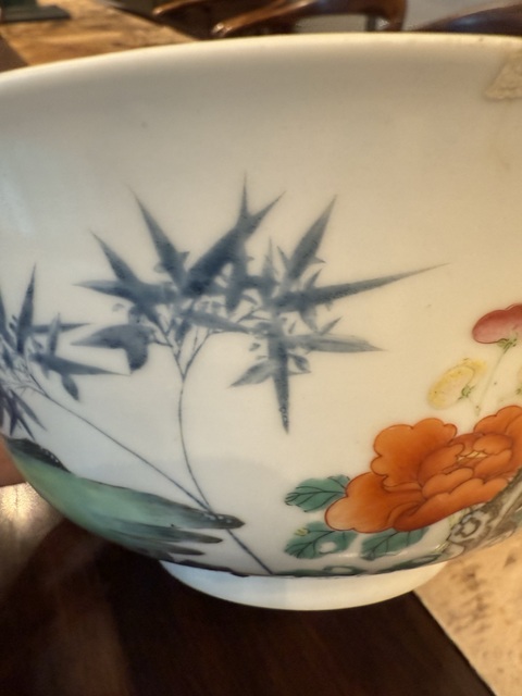 古玩陶瓷粉彩花鳥紋大碗真品鑒賞圖