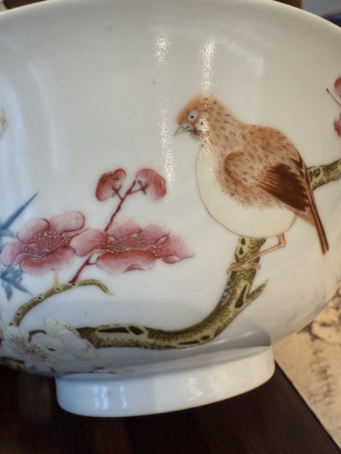 古玩陶瓷粉彩花鳥紋大碗真品鑒賞圖