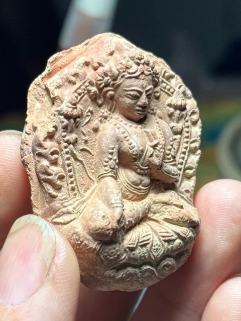 古玩雜項明清.白度母擦擦(觀世音菩薩化身)拍賣,當(dāng)前價格0元