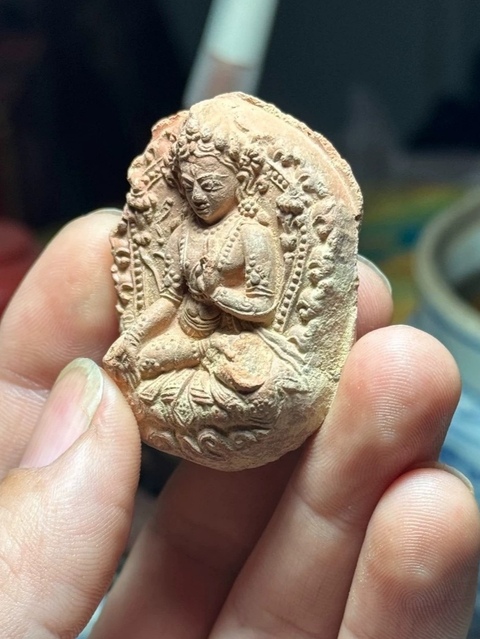 古玩雜項明清.白度母擦擦(觀世音菩薩化身)拍賣,當(dāng)前價格0元