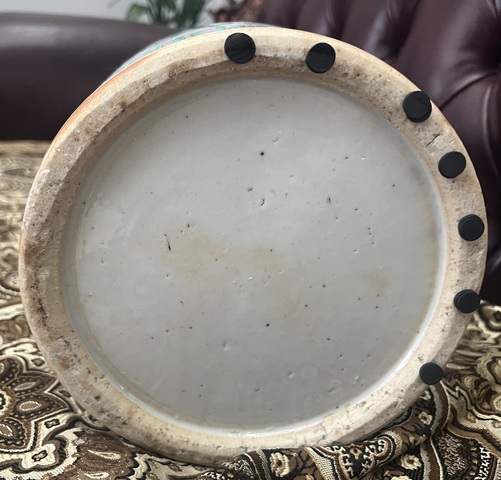古玩陶瓷粉彩人物故事雙耳瓶拍賣,當(dāng)前價(jià)格11800元
