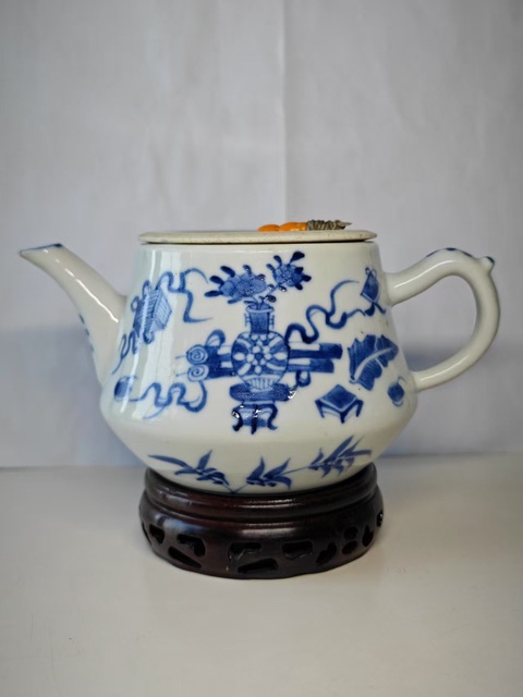 古玩陶瓷清晚期青花博古圖茶壺拍賣,當前價格3456元