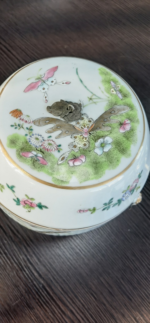 古玩陶瓷粉彩蓋罐真品鑒賞圖
