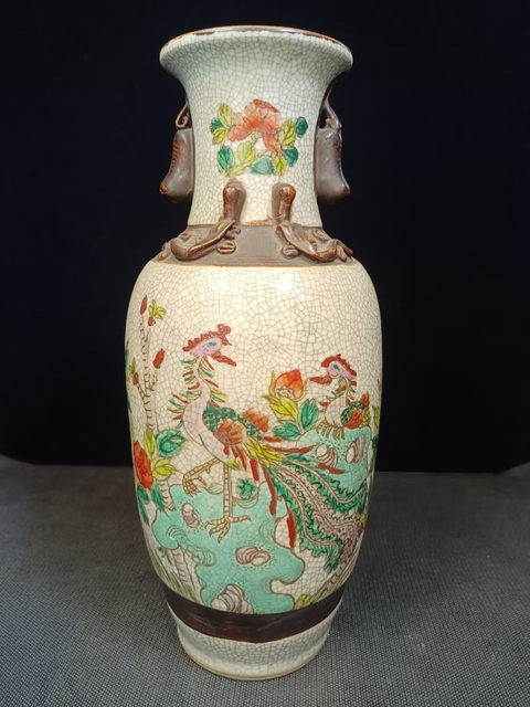 古玩陶瓷哥釉地鐵銹釉鳳凰牡丹紋瓶真品鑒賞圖