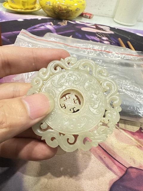 古玩陶瓷和田籽料轉心佩真品鑒賞圖