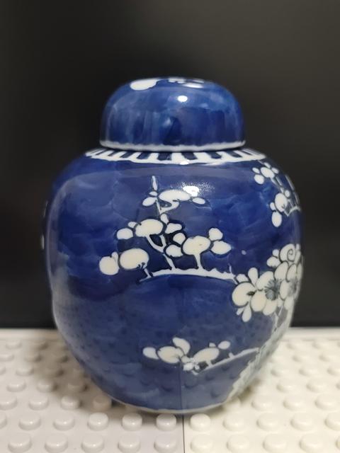 古玩陶瓷清晚期青花冰梅罐拍賣,當前價格1600元