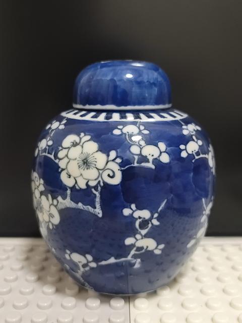 古玩陶瓷清晚期青花冰梅罐拍賣,當前價格1600元