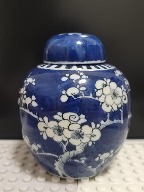 古玩陶瓷清晚期青花冰梅罐拍賣,當前價格1600元