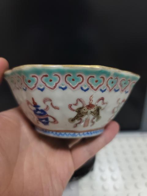 古玩陶瓷同治細路粉彩佛家八寶花口碗拍賣,當前價格3800元