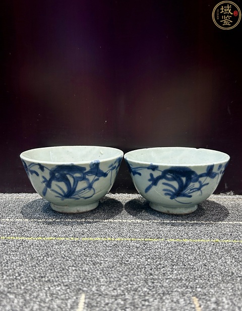 古玩陶瓷2個明末青花花卉紋茶碗拍賣,當前價格0元