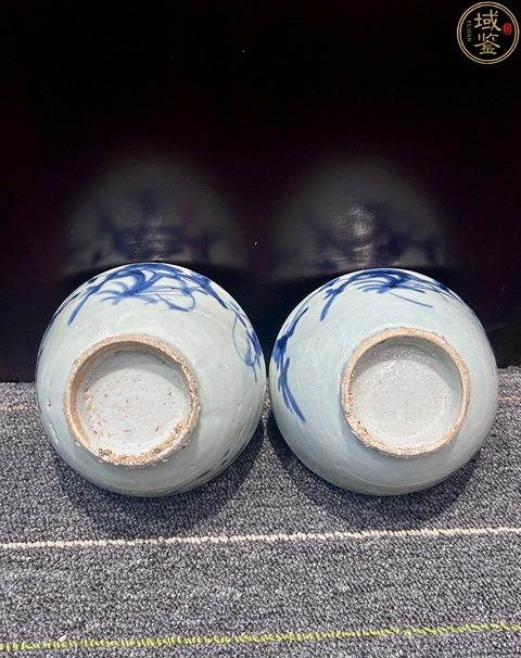 古玩陶瓷2個明末青花花卉紋茶碗拍賣,當前價格0元