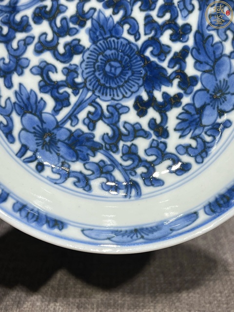 古玩陶瓷花卉紋青花盤(pán)真品鑒賞圖