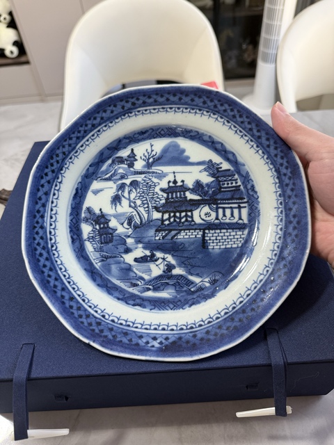 古玩陶瓷青花亭閣山水紋盤拍賣,當前價格500元