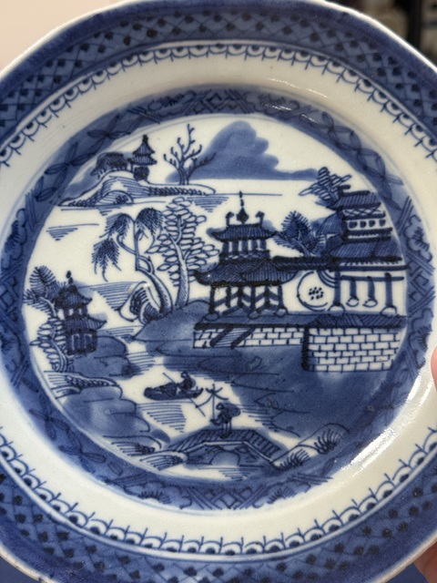 古玩陶瓷青花亭閣山水紋盤拍賣,當前價格500元