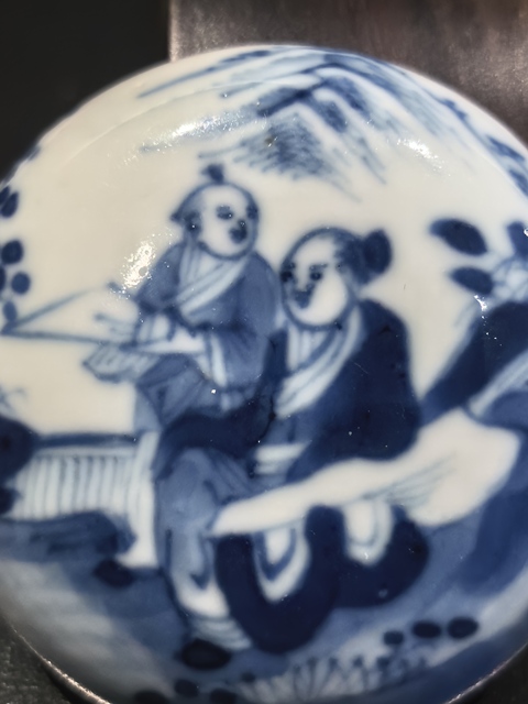 古玩陶瓷清晚·青花傳道授業故事紋印泥盒拍賣，當前價格2388元