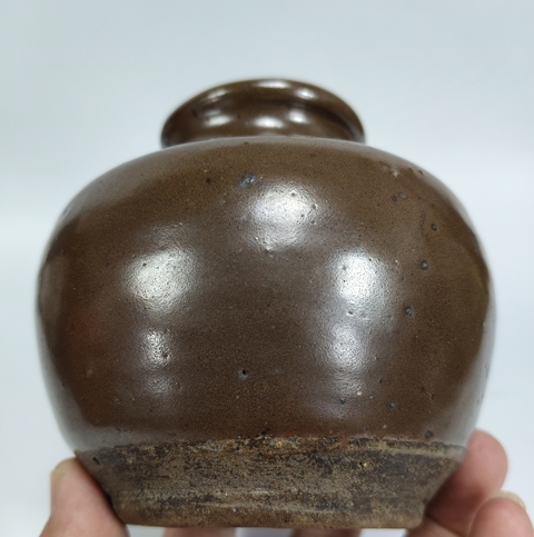 古玩陶瓷清早期-紫金釉撇口罐拍賣，當前價格699元