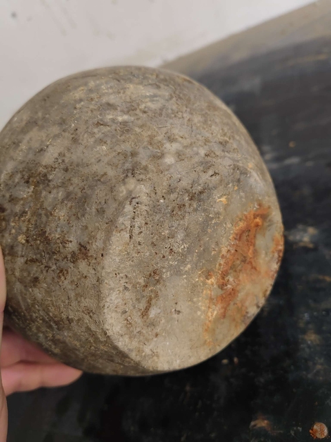 古玩陶瓷館藏級漢代鉛筆工陶瓶拍賣，當前價格1980元