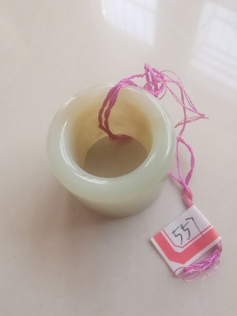 古玩玉器和田糖白玉扳指拍賣，當前價格388元