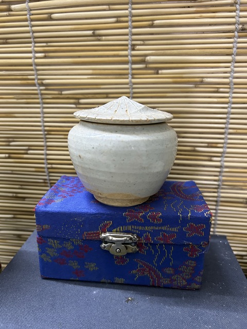 古玩陶瓷宋元青白釉蓋罐拍賣,當前價格888元