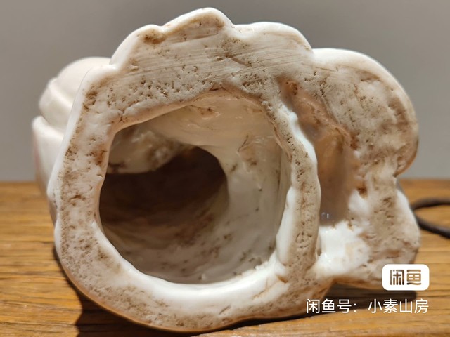 古玩陶瓷德化窯觀音塑像真品鑒賞圖
