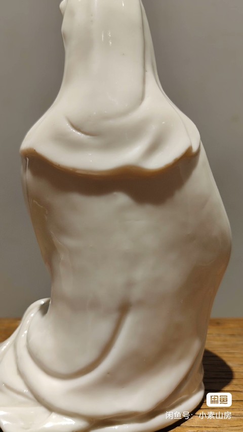 古玩陶瓷德化窯觀音塑像真品鑒賞圖