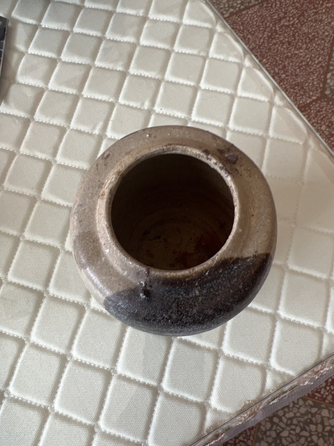 古玩陶瓷青釉褐彩罐真品鑒賞圖