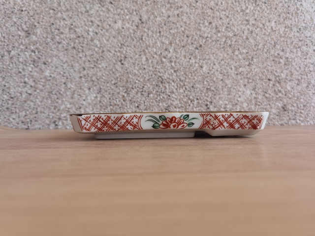 古玩陶瓷紅綠彩四方盤真品鑒賞圖