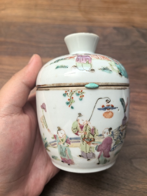 古玩陶瓷粉彩教子圖蓋缸真品鑒賞圖
