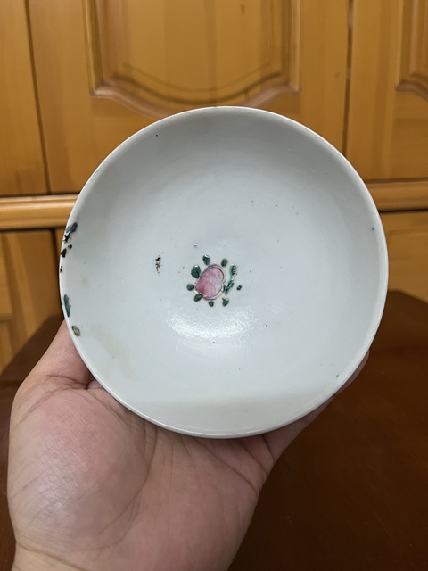 古玩陶瓷民國洞石竹紋把杯拍賣,當前價格50元