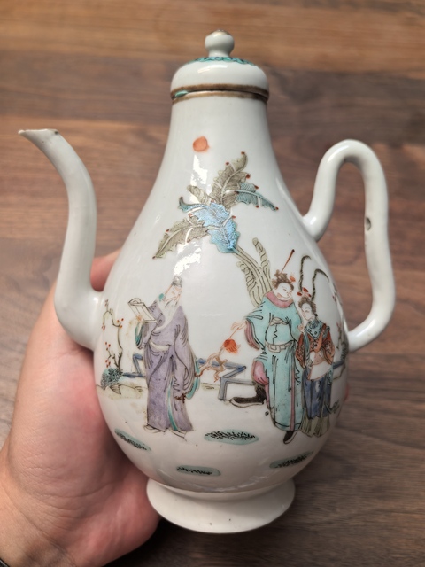 古玩陶瓷粉彩鳳儀亭圖酒壺拍賣,當前價格6000元