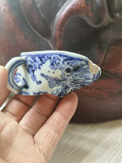 古玩陶瓷青花海水龍紋瓷片真品鑒賞圖