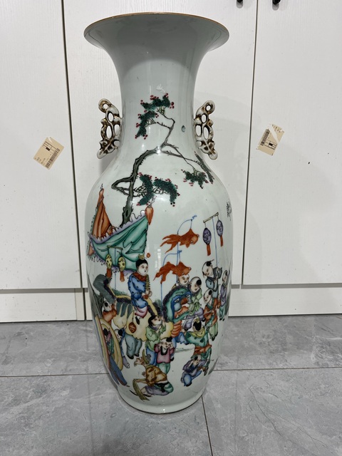 古玩陶瓷民國彩繪嬰戲圖大瓶真品鑒賞圖