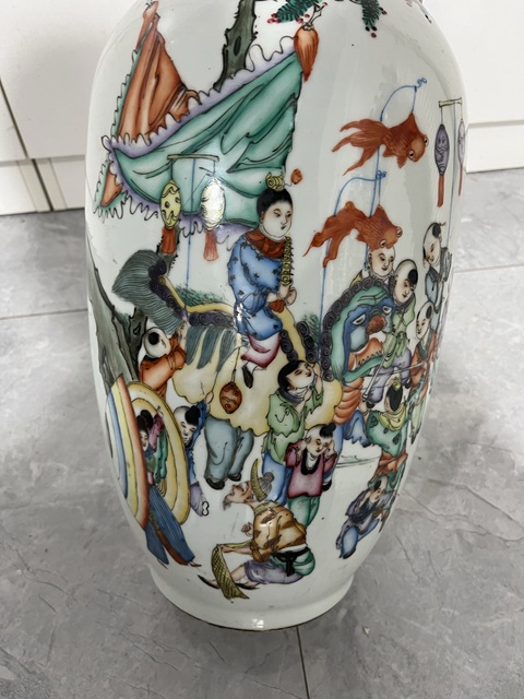 古玩陶瓷民國彩繪嬰戲圖大瓶真品鑒賞圖