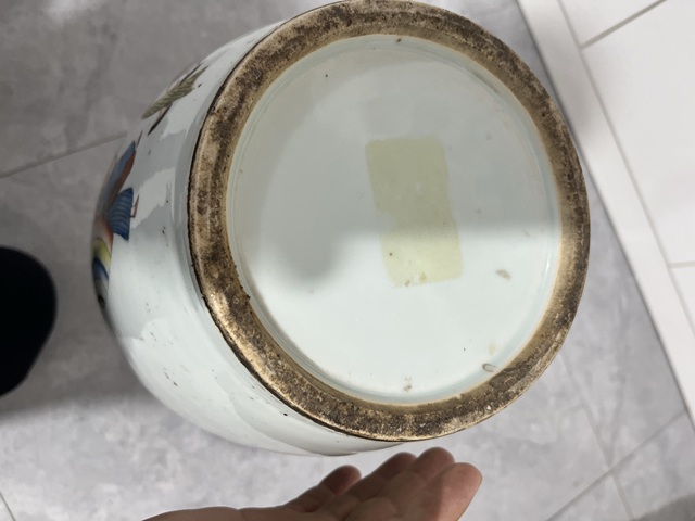 古玩陶瓷民國彩繪嬰戲圖大瓶真品鑒賞圖