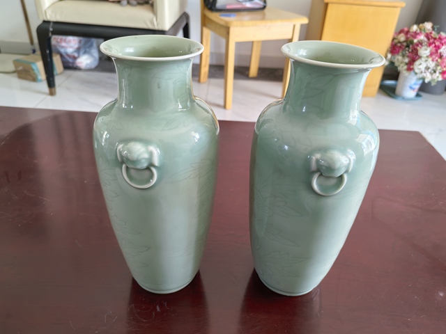 古玩陶瓷青釉瓶真品鑒賞圖