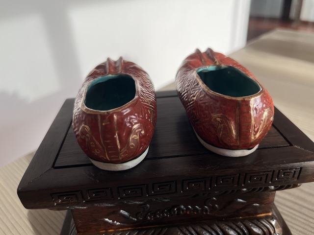 古玩陶瓷粉彩鞋真品鑒賞圖
