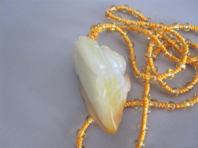 古玩玉器和田玉童子掛件拍賣,當前價格2288元
