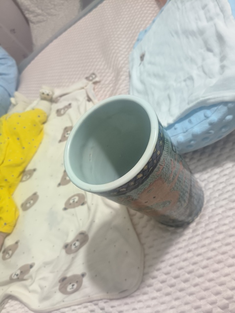 古玩陶瓷粉彩海水云龍紋帽筒真品鑒賞圖