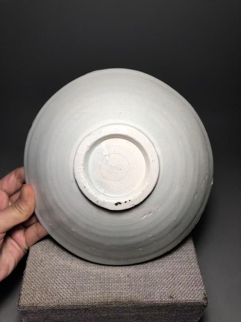 古玩陶瓷(南宋)青白釉刻花斗笠碗(有很高藝術收藏價值)拍賣,當前價格0元