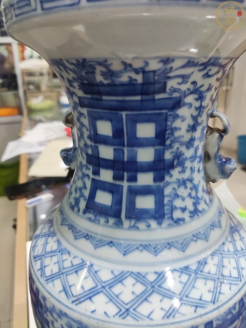 古玩陶瓷清中期青花淡描花卉六喜撇口瓶拍賣,當前價格5000元
