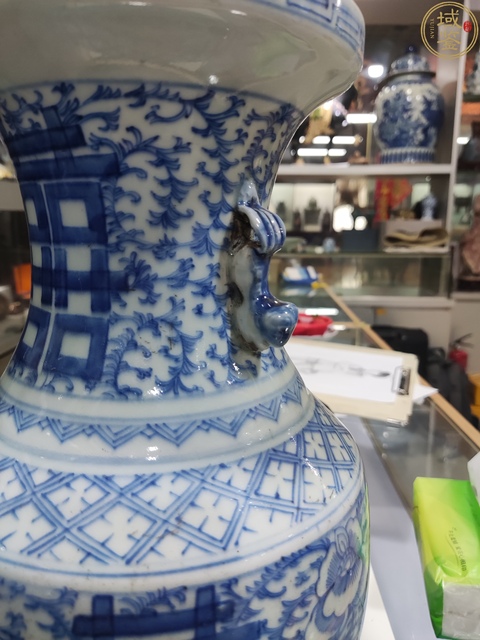 古玩陶瓷清中期青花淡描花卉六喜撇口瓶拍賣,當前價格5000元