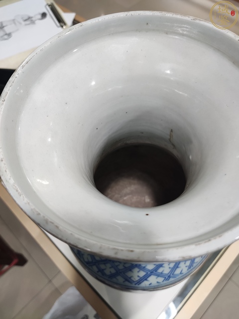 古玩陶瓷清中期青花淡描花卉六喜撇口瓶拍賣,當前價格5000元