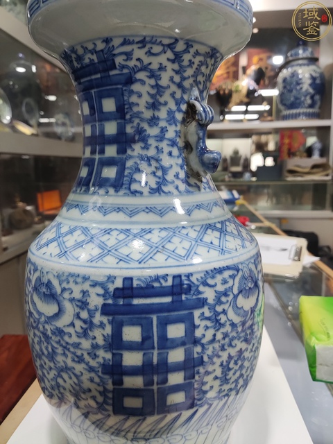 古玩陶瓷清中期青花淡描花卉六喜撇口瓶拍賣,當前價格5000元