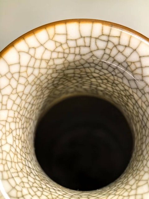 古玩陶瓷綠哥釉觀音瓶真品鑒賞圖