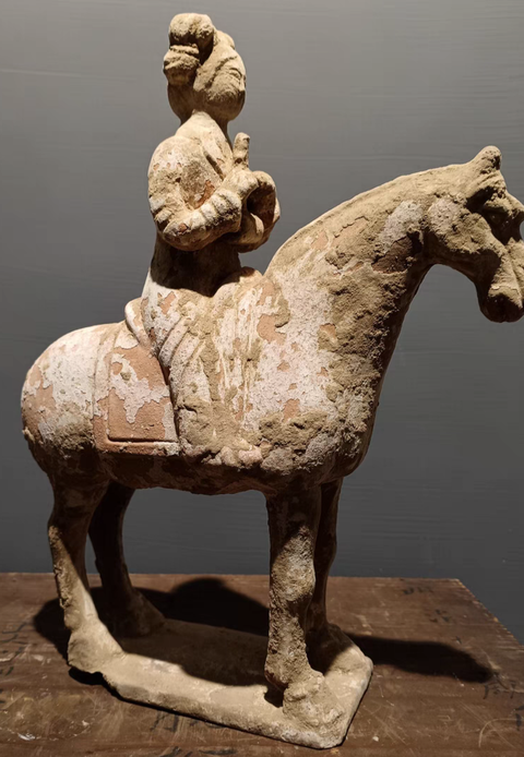 古玩陶瓷馬上人物陶俑真品鑒賞圖