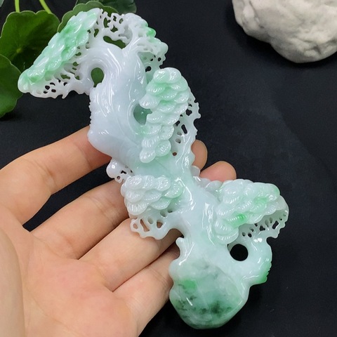 古玩玉器天然翡翠萬年松擺件(帶翡翠鑒定證書)拍賣,當前價格2800元