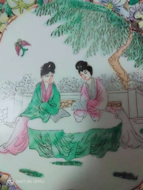 古玩陶瓷粉彩描金百花開窗仕女人物紋盤拍賣,當前價格1980元