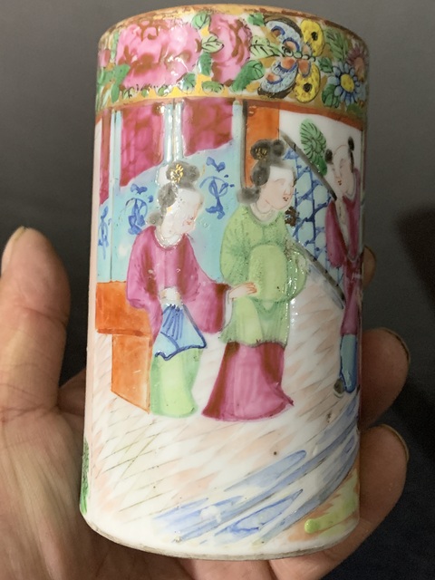 古玩陶瓷廣彩人物故事紋筆筒拍賣,當前價格2800元
